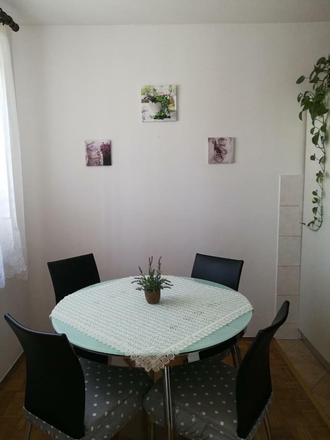Apartment Koruna 1 Póla Kültér fotó