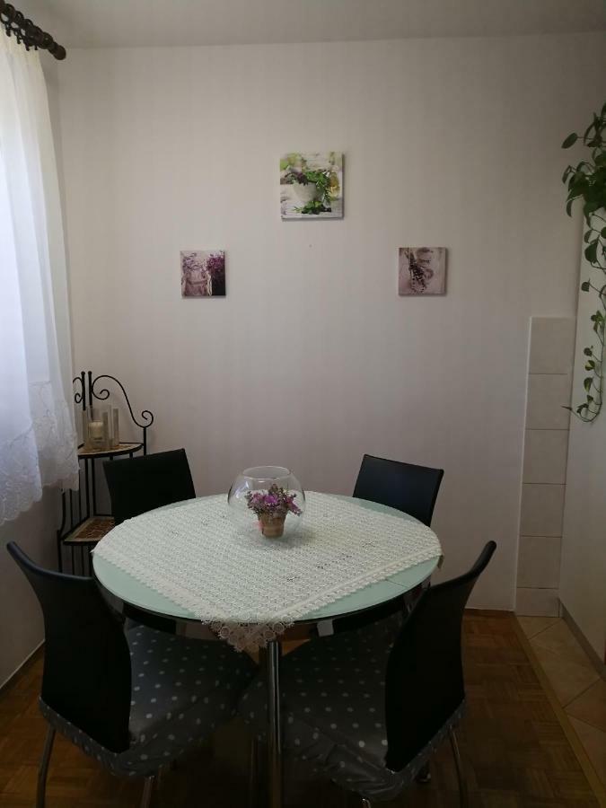 Apartment Koruna 1 Póla Kültér fotó